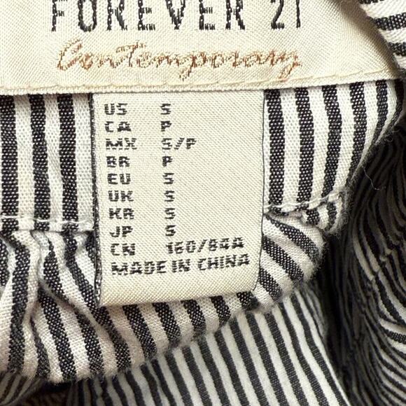 Forever 21  Women’s Striped Peplum Tank Blouse Embroidered  Flowers Small - Picture 5 of 7